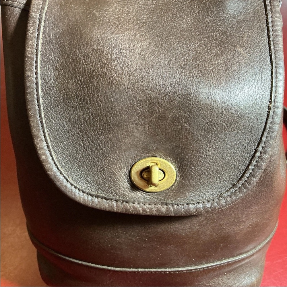 Vintage Coach 9960 Brown Leather Backpack Purse Small Daypack Brass turn lock - Picture 2 of 16
